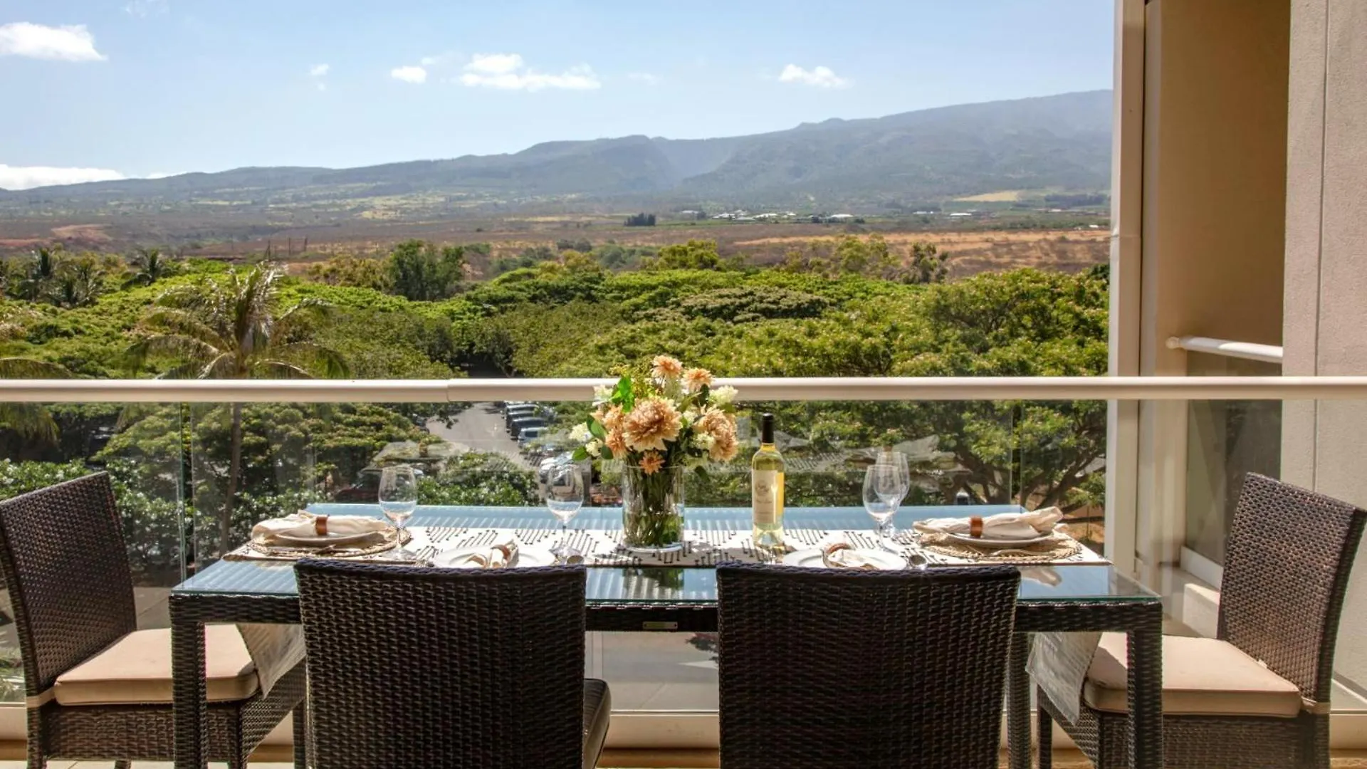 Kbm Resorts Spacious 3-Bedroom Honua Kai Collection Multi Unit Listing Same Floor Ocean Views 2 Free Rental Cars Hkh-51524 Kaanapali