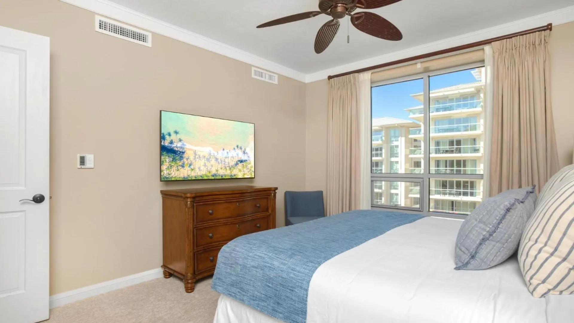 Kbm Resorts Spacious 3-Bedroom Honua Kai Collection Multi Unit Listing Same Floor Ocean Views 2 Free Rental Cars Hkh-51524 Каанапали